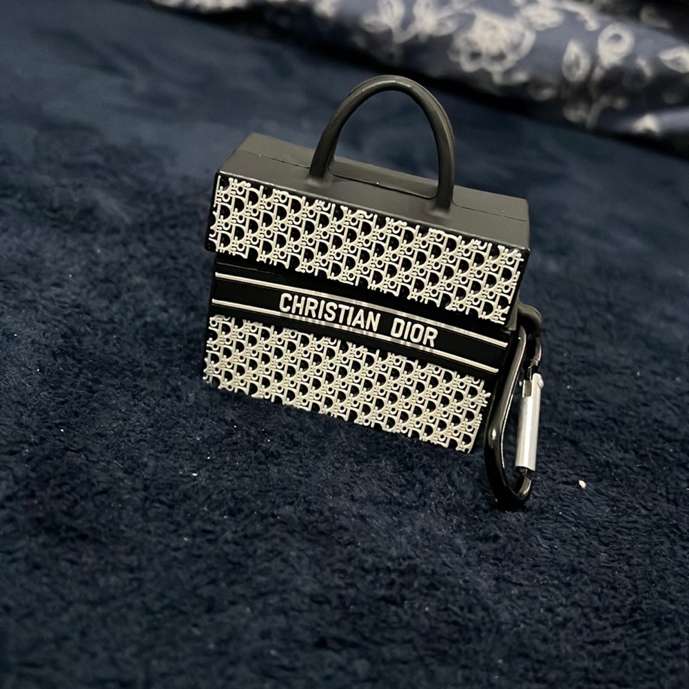 Apple iPod pro case designer